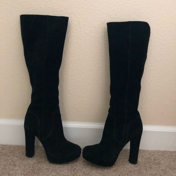 Michael Kors ‘Lesley’ Boots - Picture 4 of 5